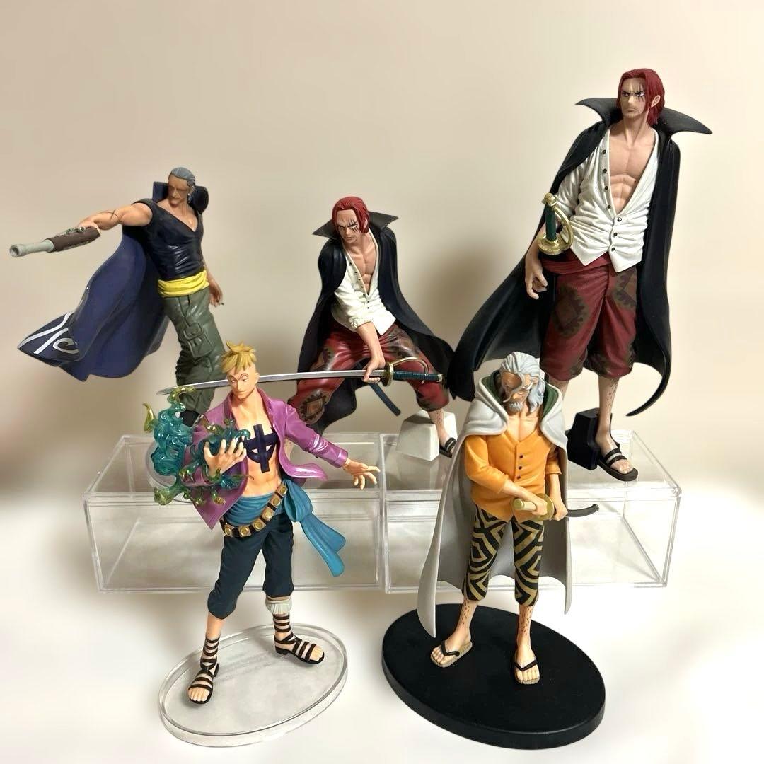 開封品■24体■ワンピース フィギュア まとめ売り／ルフィ ゾロ シャンクス 他