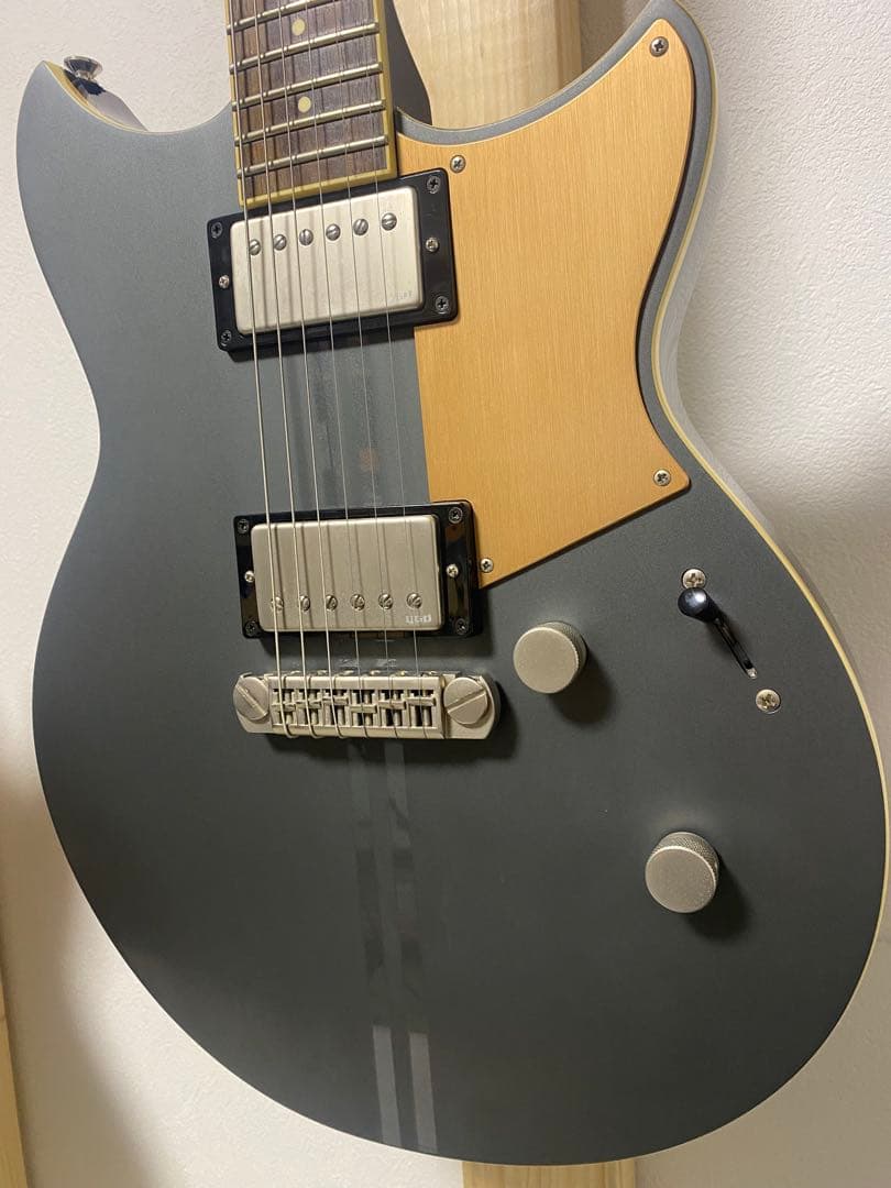 YAMAHA REVSTAR RS820CR グレーカラー　エレキギター