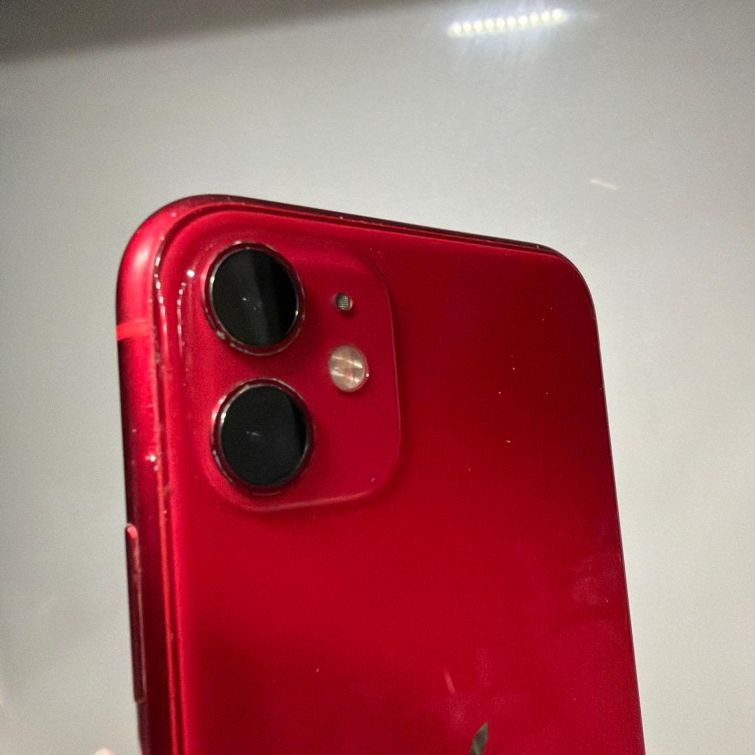 Apple iPhone 11 (PRODUCT(RED) 64GB) 本体