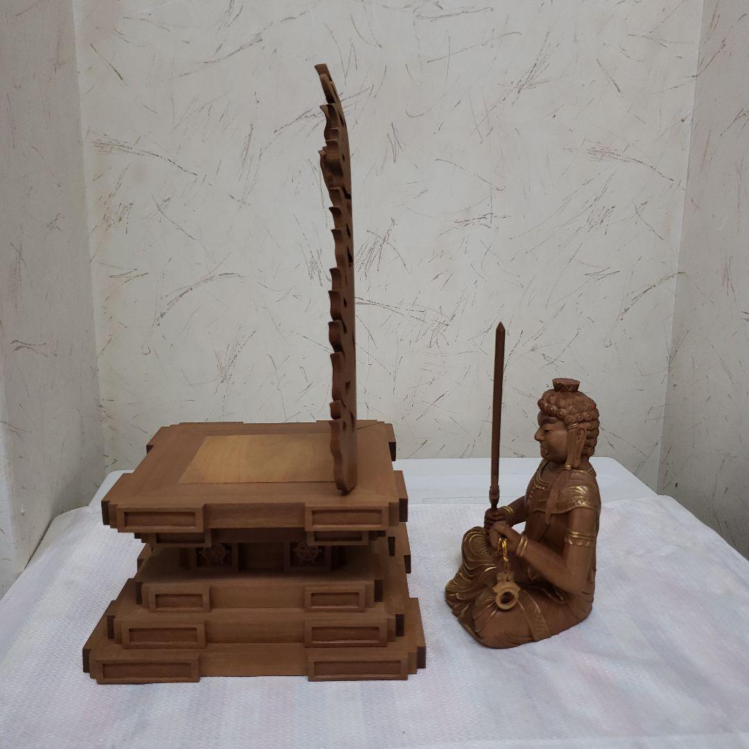 蔵出し特価　魔除★アフリカ白檀 不動明王座像4寸 眼入・瑟瑟座★約２kg