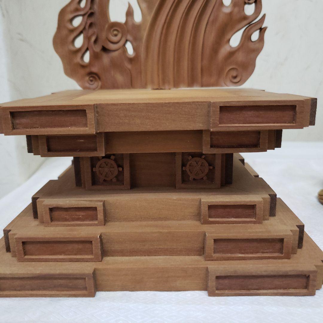 蔵出し特価　魔除★アフリカ白檀 不動明王座像4寸 眼入・瑟瑟座★約２kg