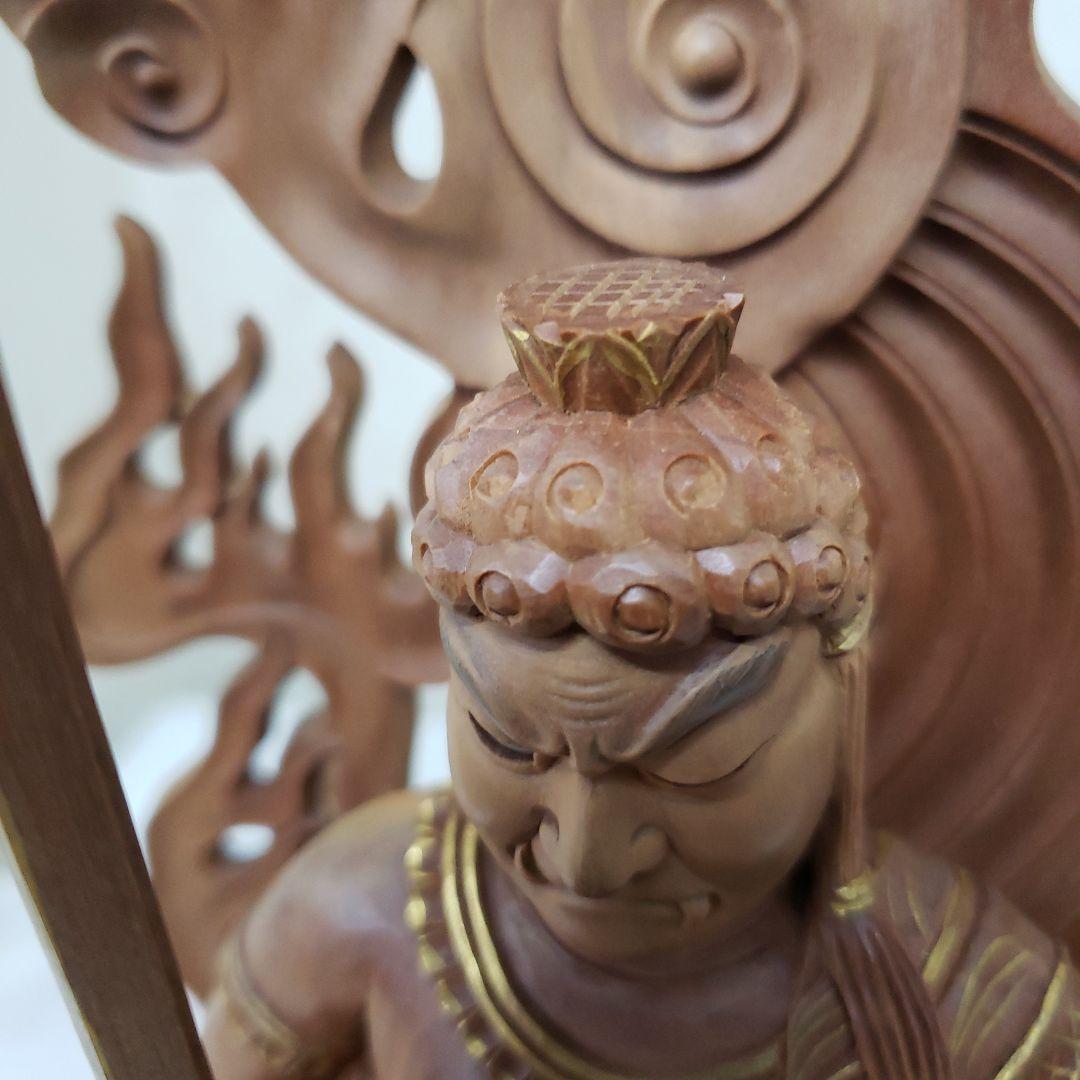 蔵出し特価　魔除★アフリカ白檀 不動明王座像4寸 眼入・瑟瑟座★約２kg