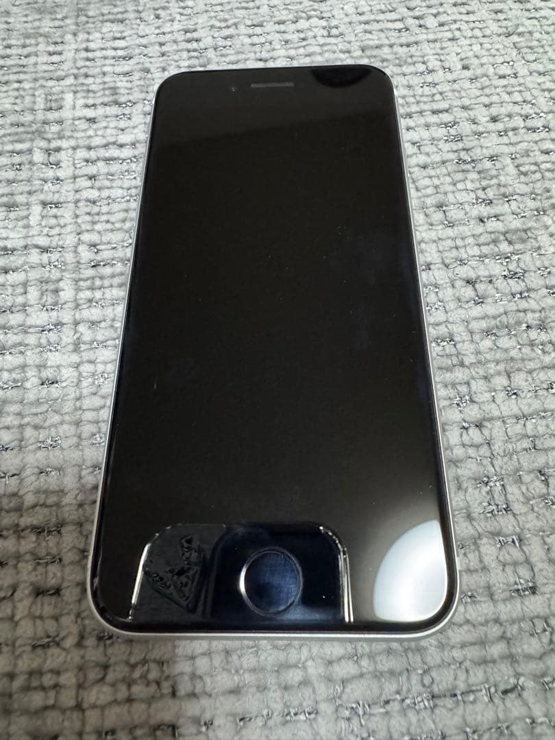 Apple iPhone SE 第二世代ホワイト 本体128GB