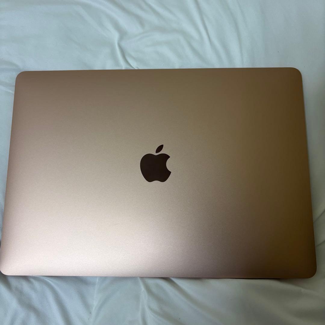 Apple M1チップ搭載13インチMacBook Air