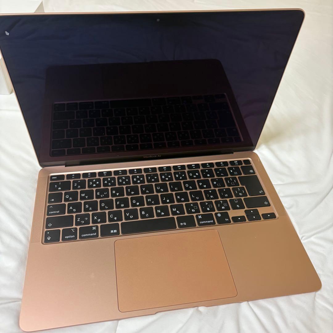 Apple M1チップ搭載13インチMacBook Air