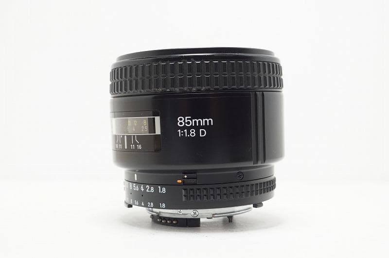 ■ 銘玉 単焦点　Nikon AF NIKKOR 85mm F1.8 D