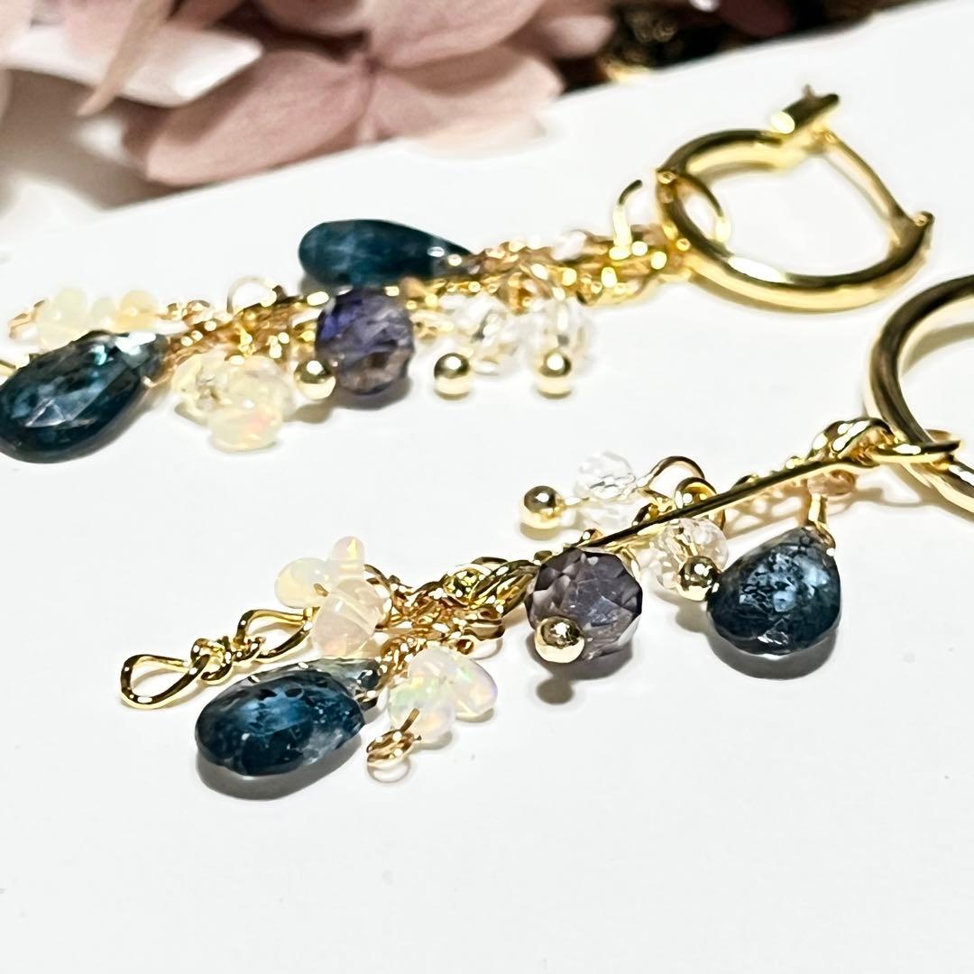 【蒼】インディゴブルーカイヤナイト　エチオピアオパール　チャームピアスイヤリング