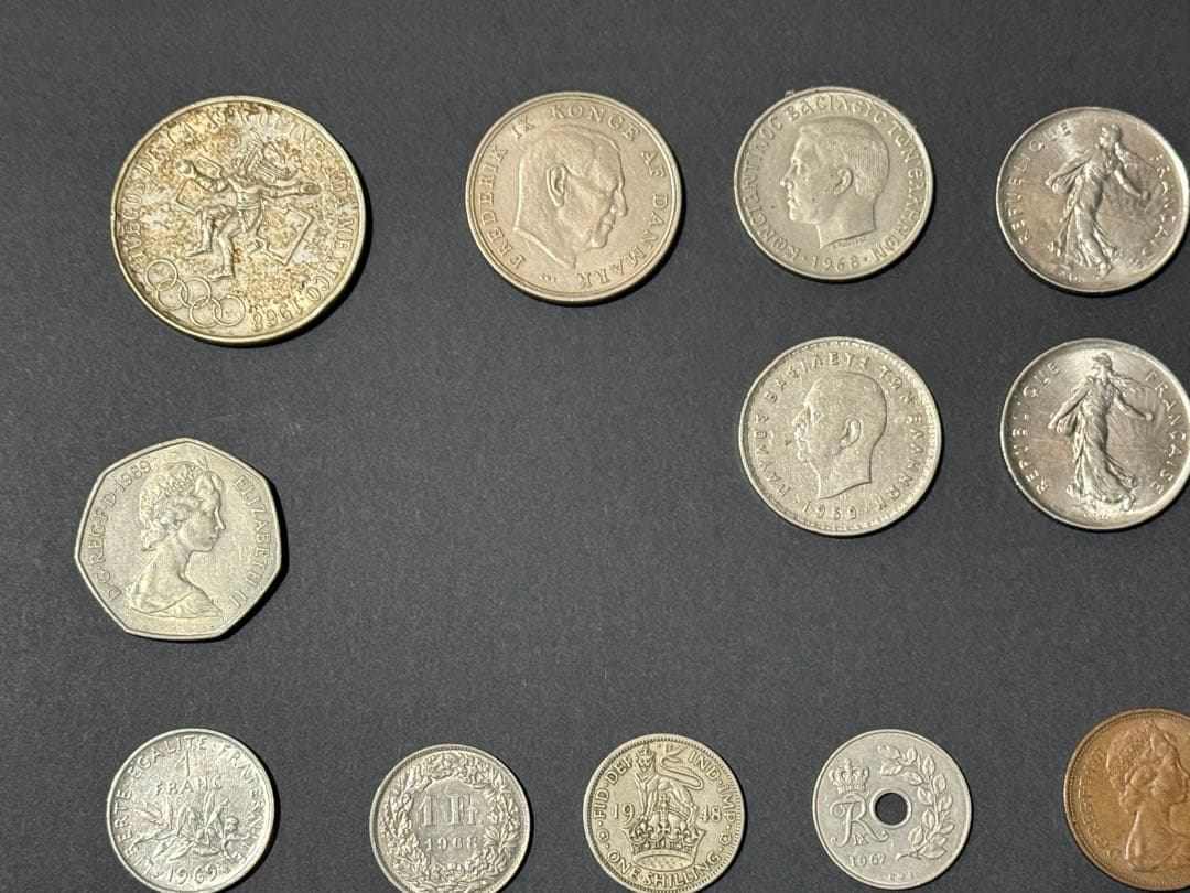 オ*ン様 外国の古いです　1968年メキシコオリンピック記念25ペソ銀貨入