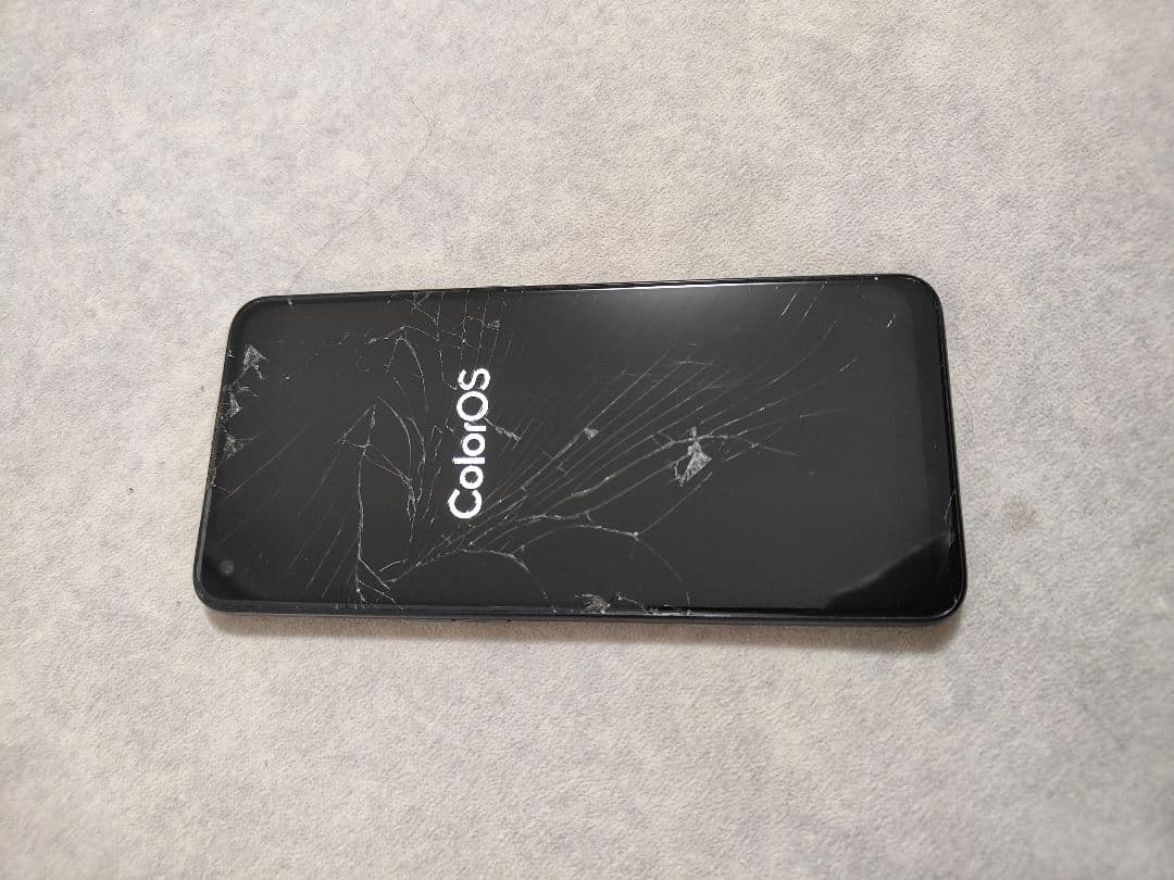 OPPO Reno5 A　スマートフォン本体