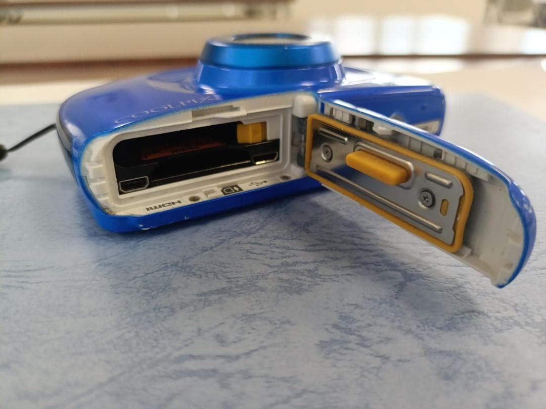 コンデジ ニコン/Nikon クールピクス/COOLPIX S33 おまけ付