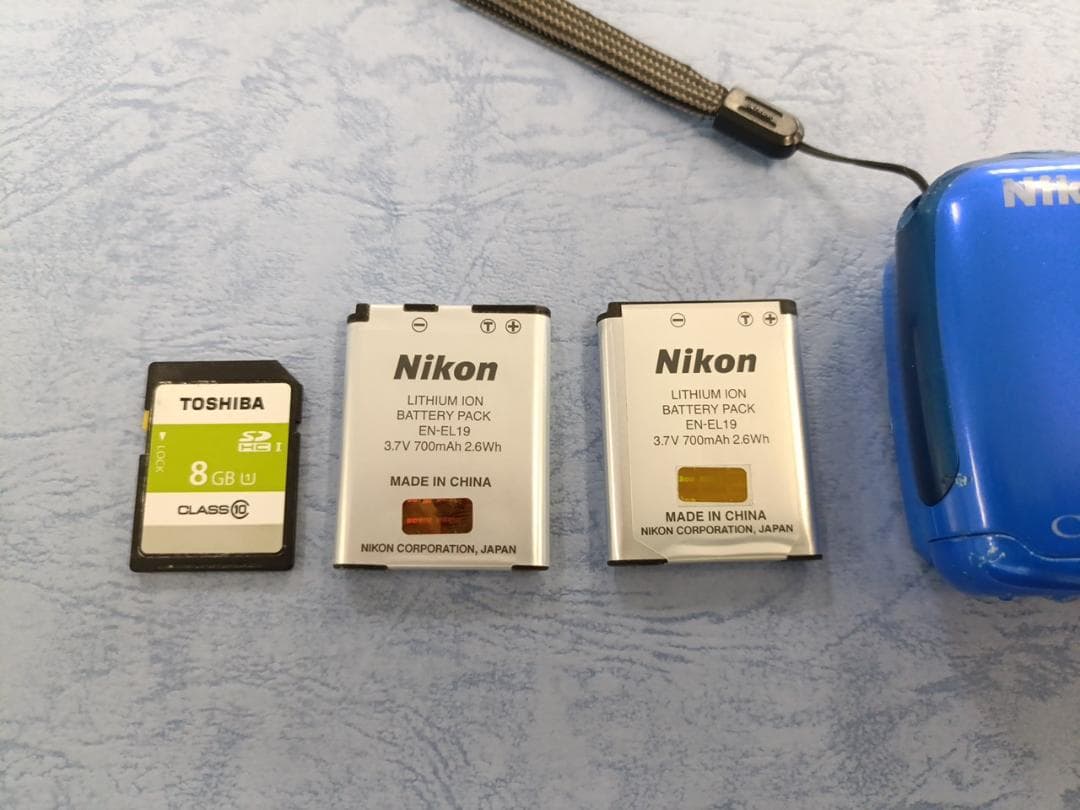 コンデジ ニコン/Nikon クールピクス/COOLPIX S33 おまけ付