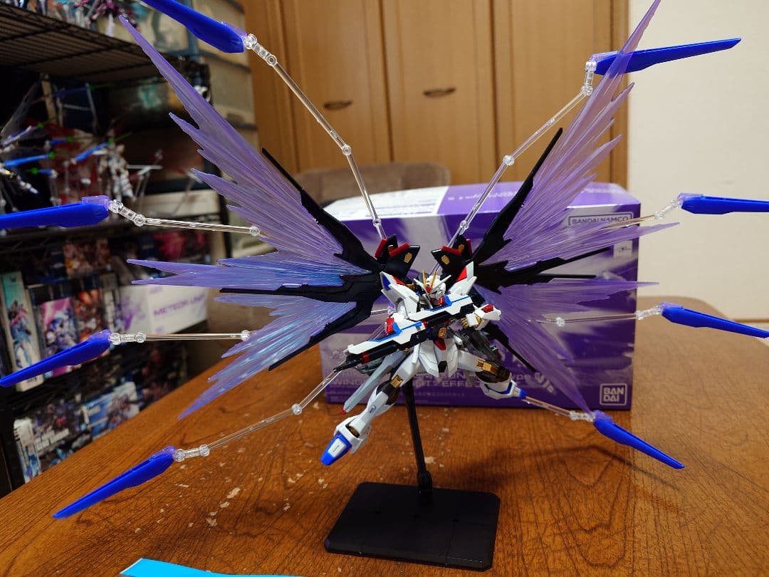 HGストライクフリーダム弐式＋プラウドディフェンダーセット