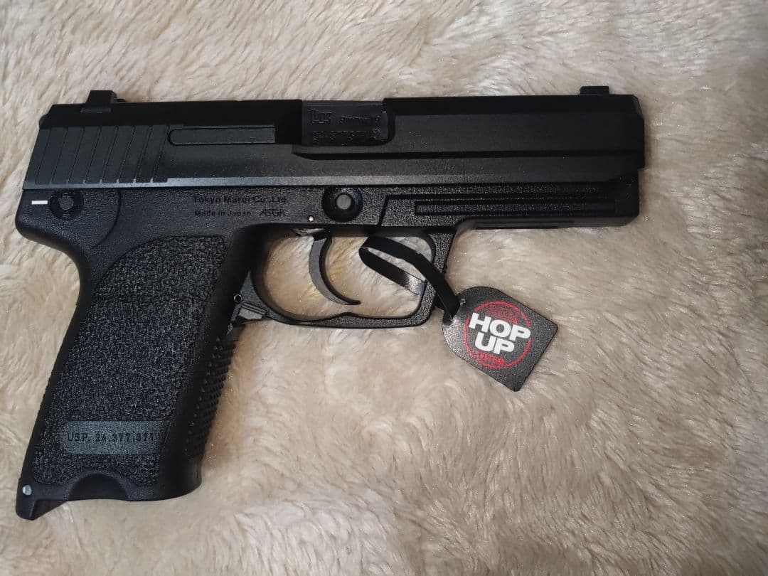 【美品】 東京マルイ ガスブロ USP 9mmフルサイズ マガジン３本付き