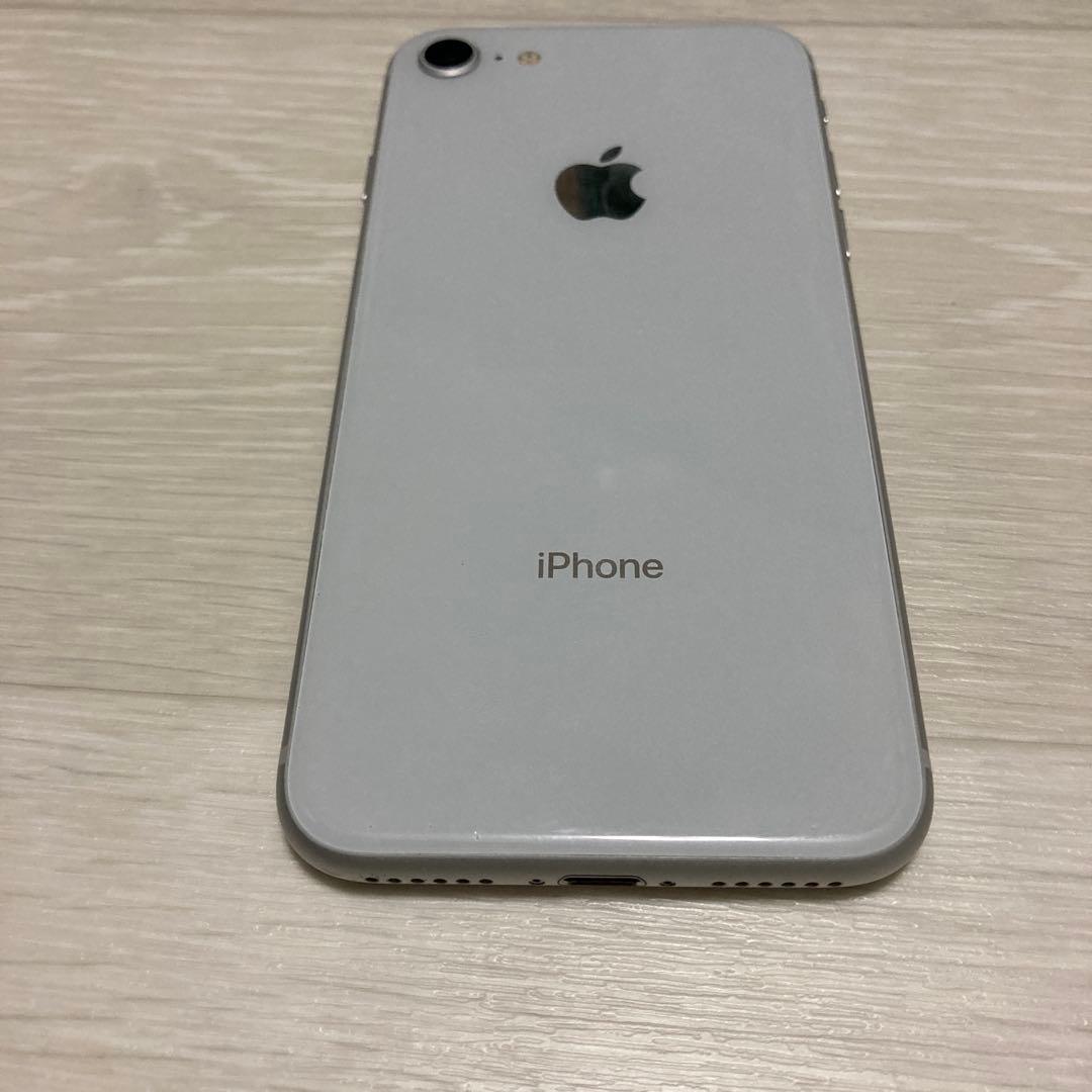 iPhone8 64GB SIMフリー　シルバー　MQ792J/A