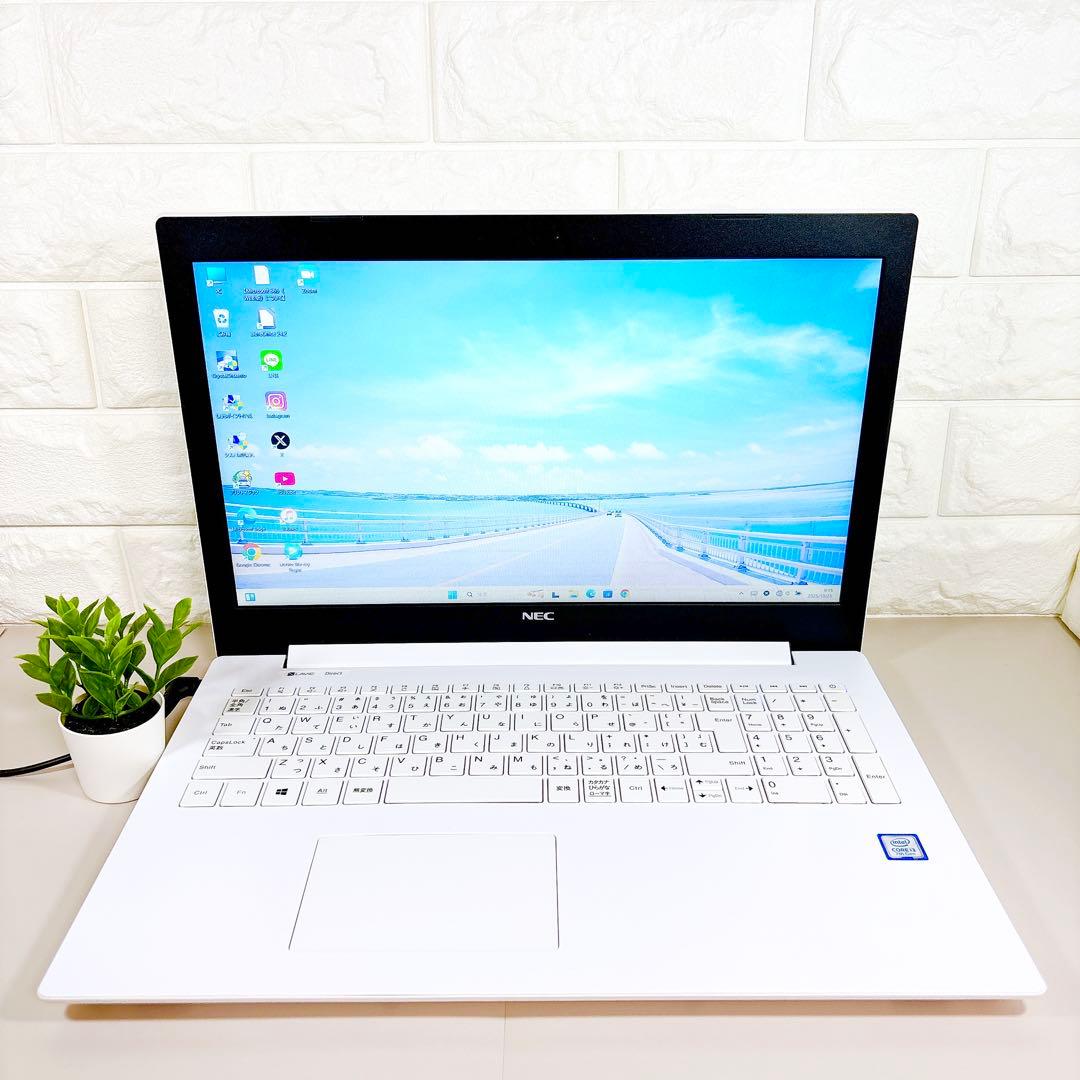 大容量でたっぷり保存☆メモリ8GB 第7世代 カメラ 白 ノートパソコン NEC