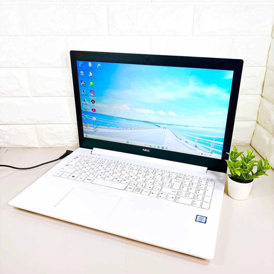 大容量でたっぷり保存☆メモリ8GB 第7世代 カメラ 白 ノートパソコン NEC