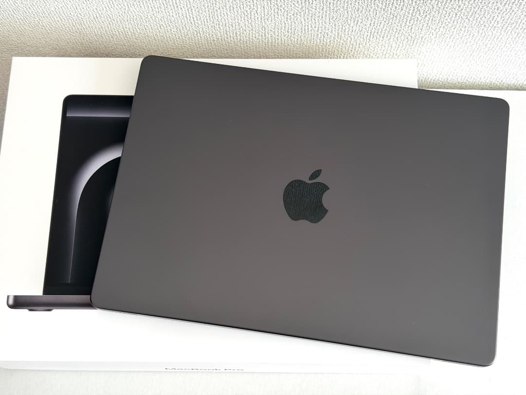 MacBook本体 Apple MacBook Pro 14inch M4 Pro 24GB 1TB