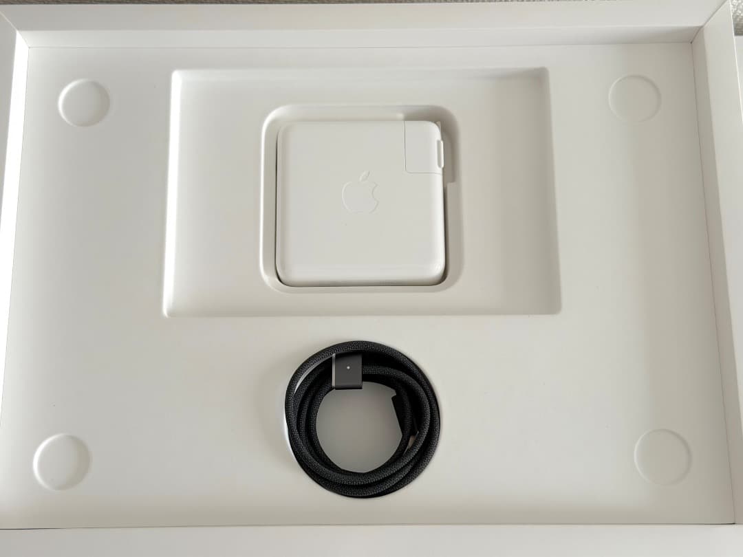 MacBook本体 Apple MacBook Pro 14inch M4 Pro 24GB 1TB