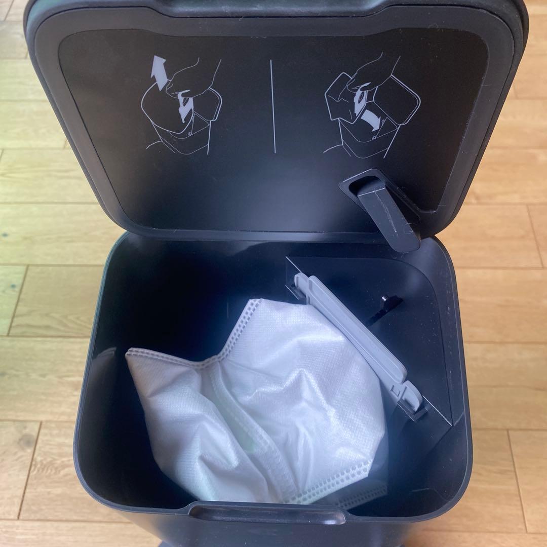 [ジャンク品] ルンバ i3+ / アイロボット 掃除機　自動ゴミ収集機つき