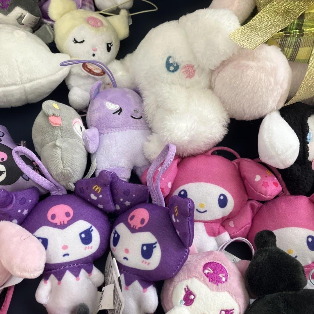 サンリオ　ぬいぐるみ　マスコット　バッグ　アクスタ　６８体　まとめ売り