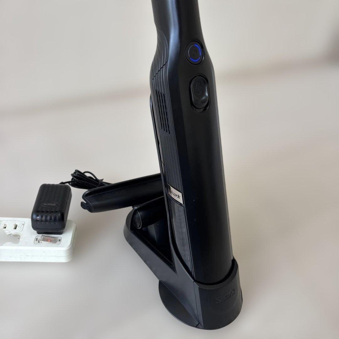 美品　シャーク ハンディクリーナー Shark WV270J 掃除機