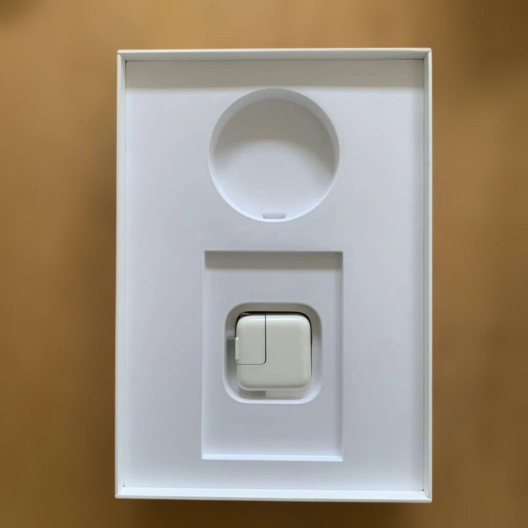 【美品】Apple iPad 第７世代 Wi-Fi+Cellular 32GB
