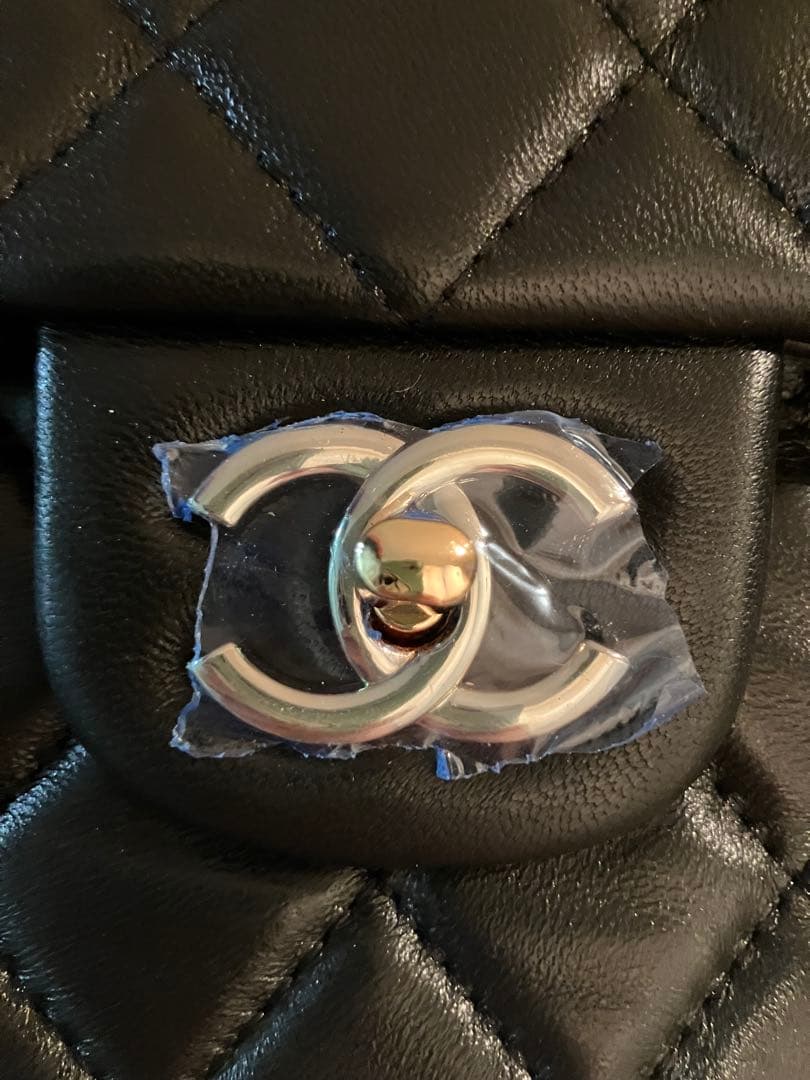 CHANEL ノベルティ　デカデカマトラッセ　ブラック　ゴールド　33