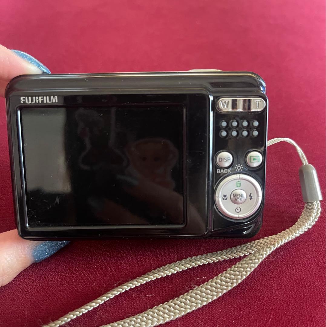 FUJIFILM 12.2 メガピクセル　デジカメ　乾電池式