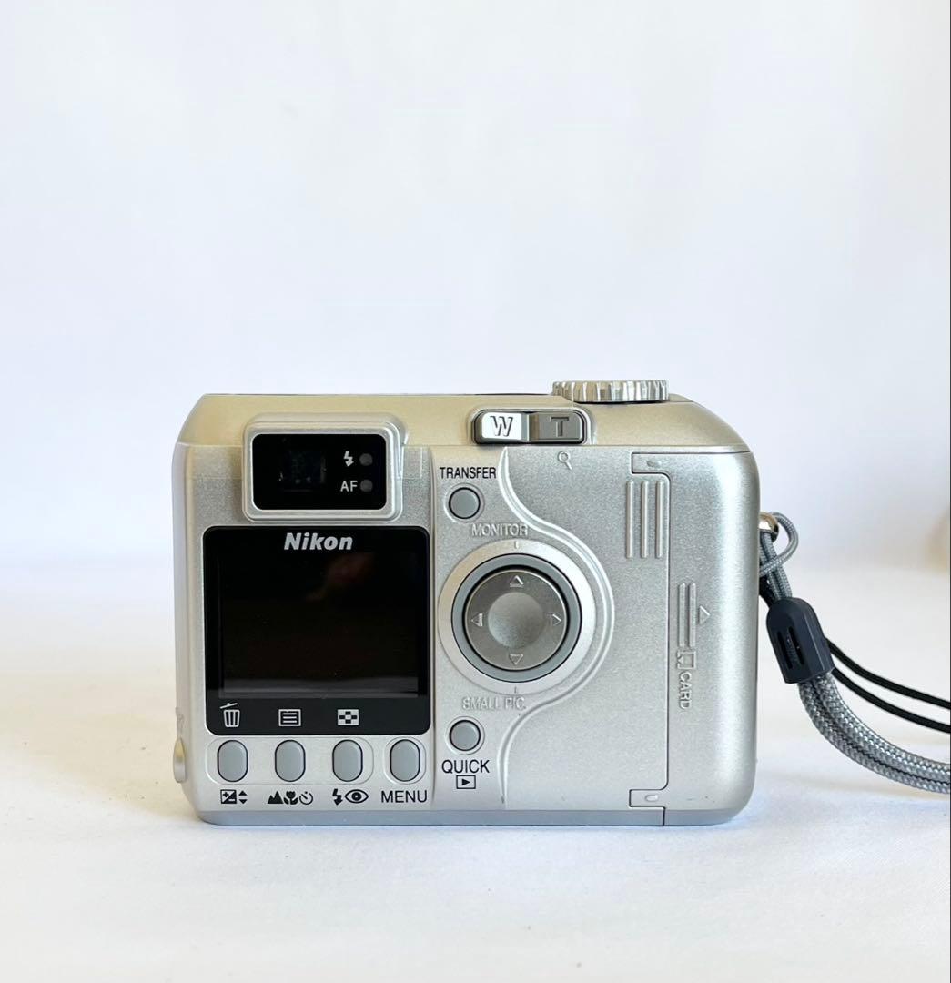 【完動品】Nikon Coolpix 885 デジタルカメラ 動作確認済み