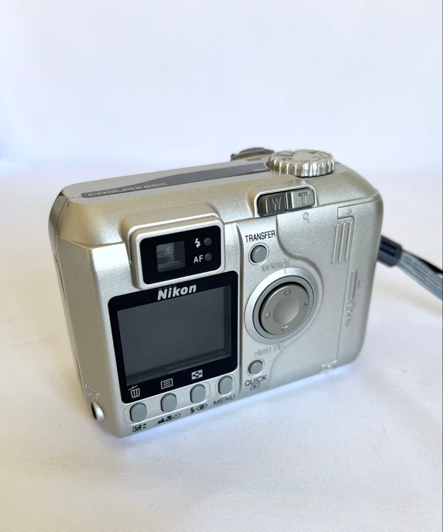 【完動品】Nikon Coolpix 885 デジタルカメラ 動作確認済み