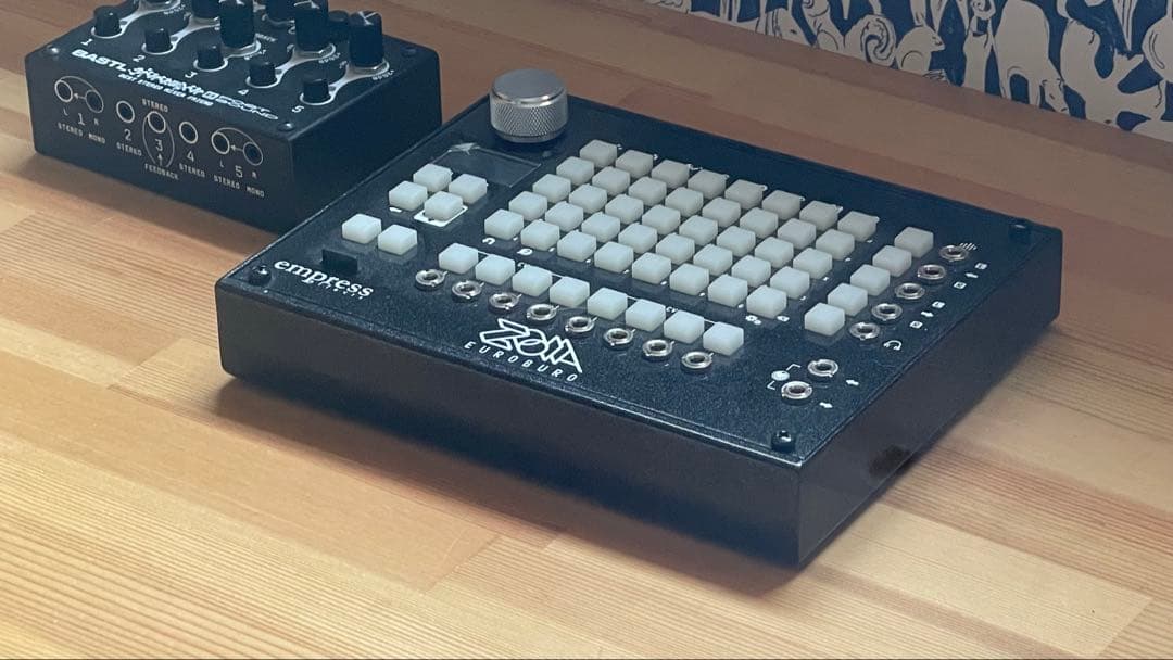 ZOIA EUROBURO ユーロラックモジュラーエフェクト + 別売りの筐体