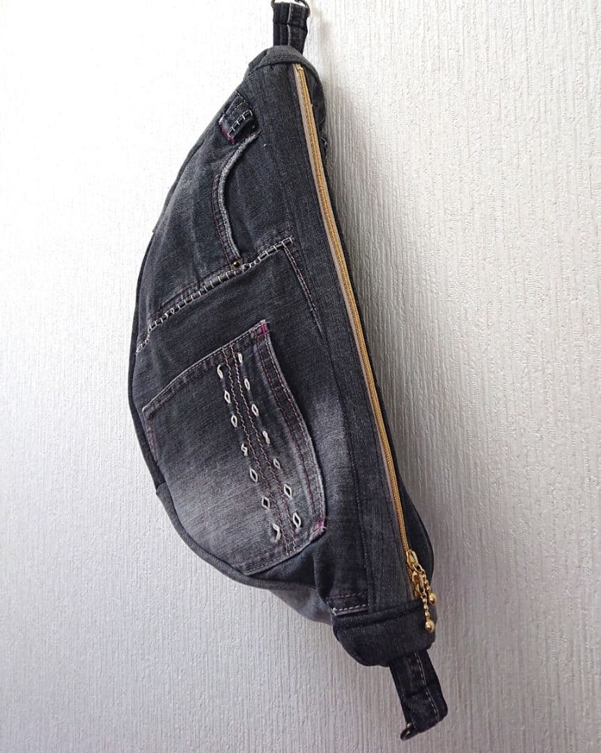 デニムリメイク お洒落Vintage♪ ラウンドショルダーバッグ ブラック