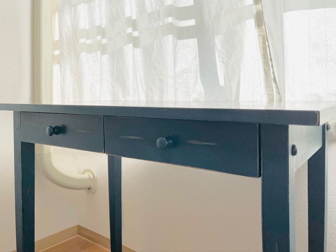 青の木製デスク　2引き出し付き