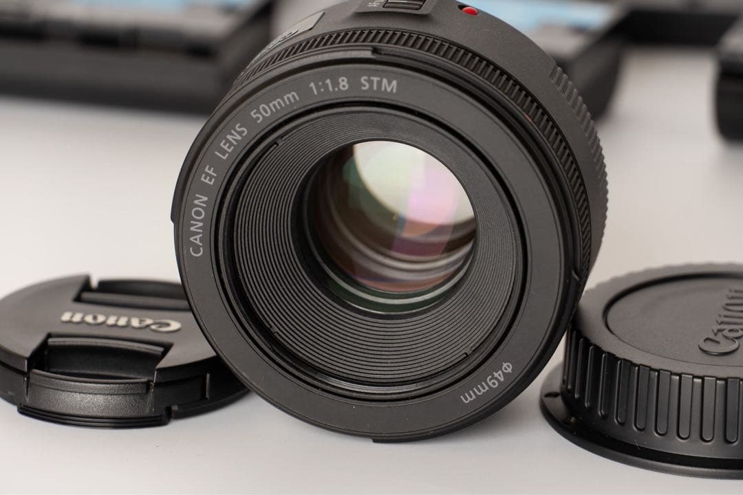 【訳あり】Canon EOS 6D Mark II ボディ・バッテリーレンズ