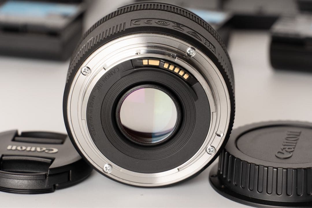 【訳あり】Canon EOS 6D Mark II ボディ・バッテリーレンズ