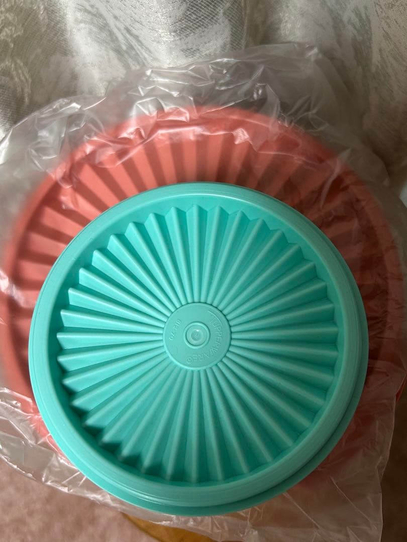 【新品】タッパーウェア　マキシデコレーター　(5.5ℓ)、ミニデコレーターセット