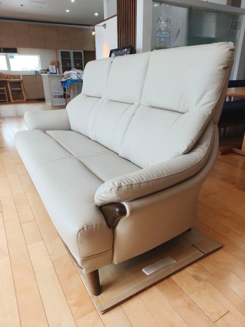 【使用3ヶ月・極美品】ニトリ 3人掛けソファ コウテイ3 Nシールド おまけ付