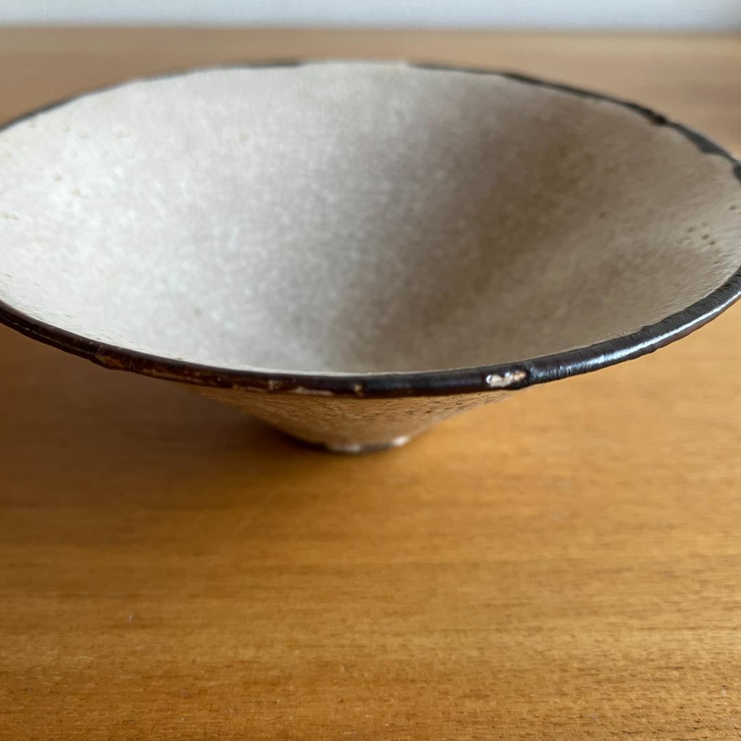 志野織部茶碗 宋代写の緊張感ある造形 箱・仕覆付