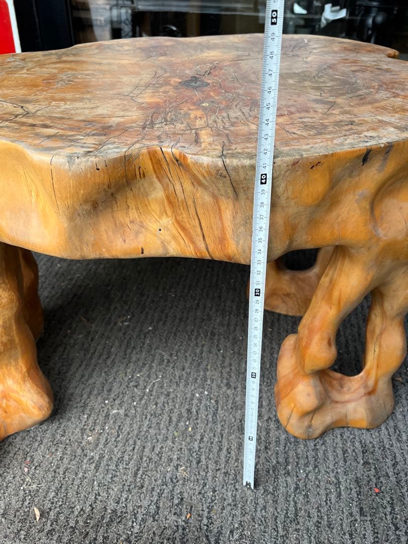 一枚板座卓、一本木座卓、切り株座卓、自然木彫り込み座卓、コブ付き彫り込み座卓