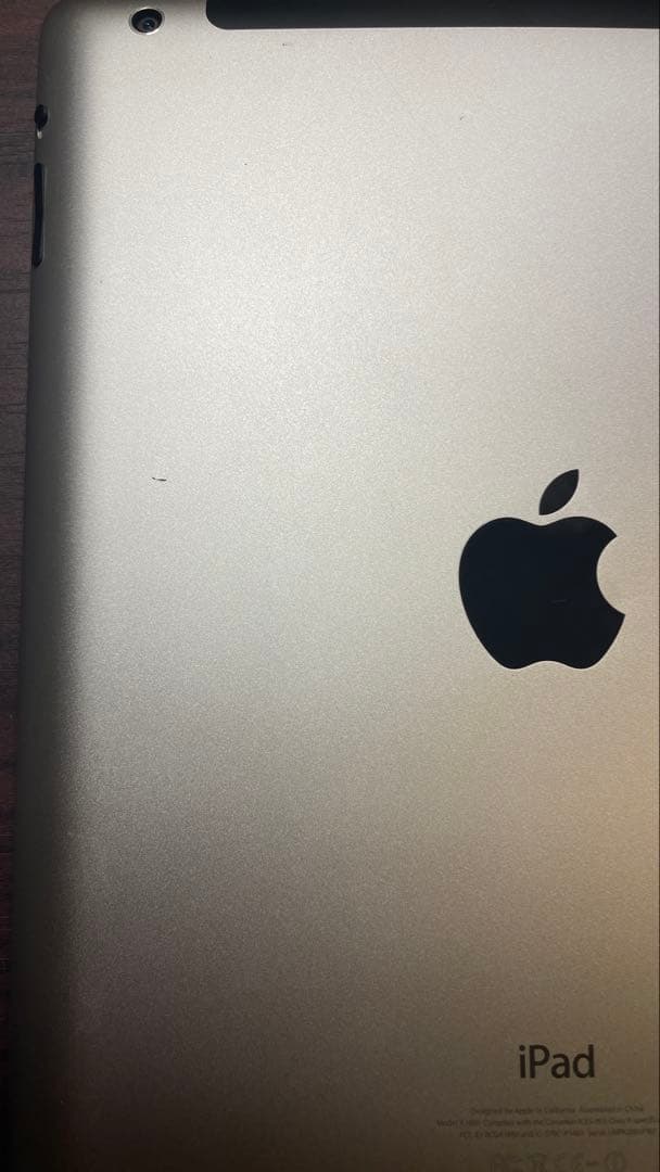 Apple iPad シルバー 4世代 (iPad 4th Gen)