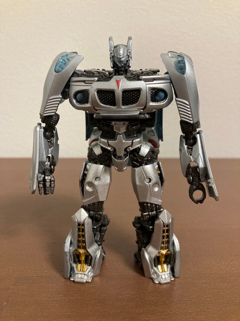 トランスフォーマー スタジオシリーズ オートボット ジャズ SS-09