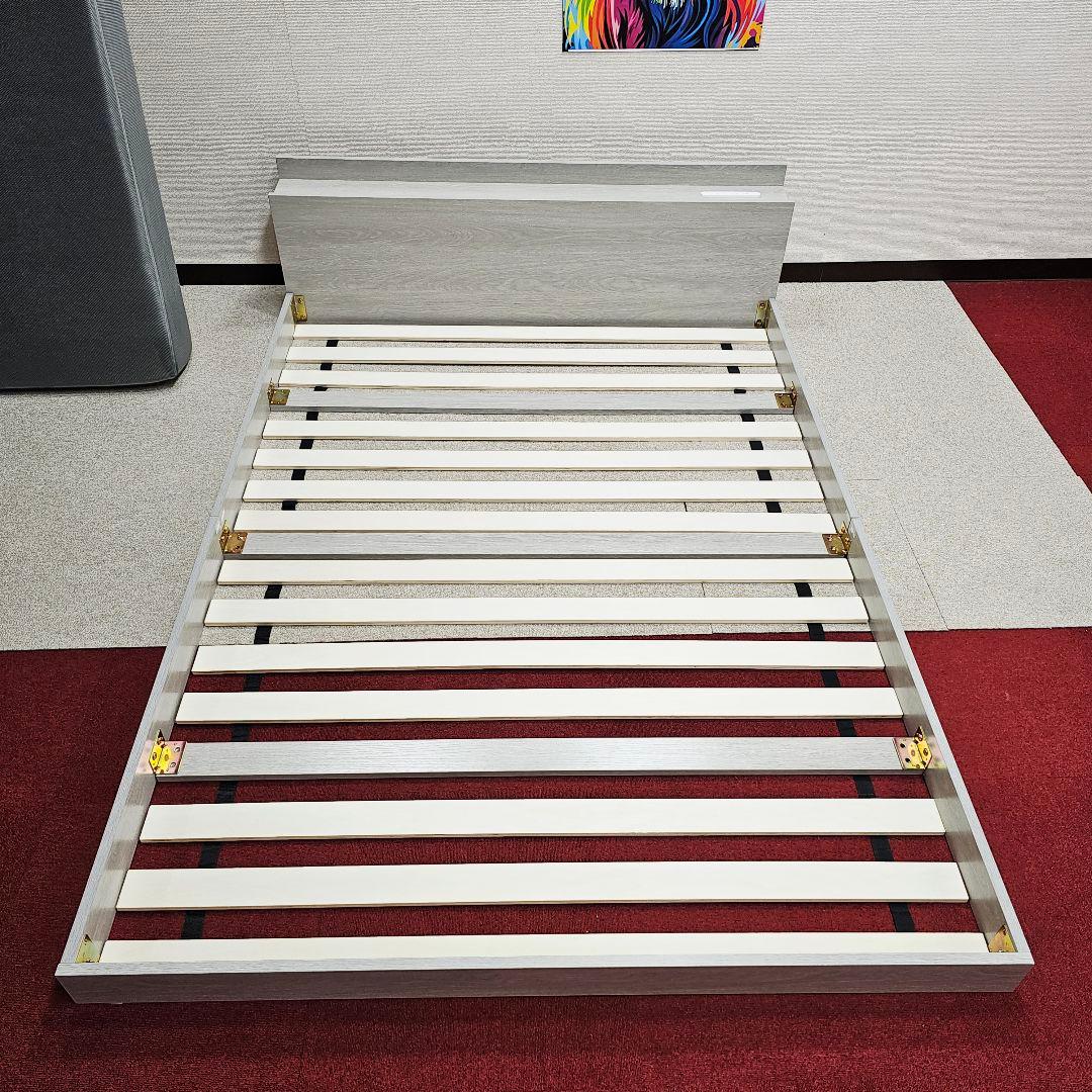 ダブルベッドフレーム ライトグレー 木製 東京23区全域送料無料