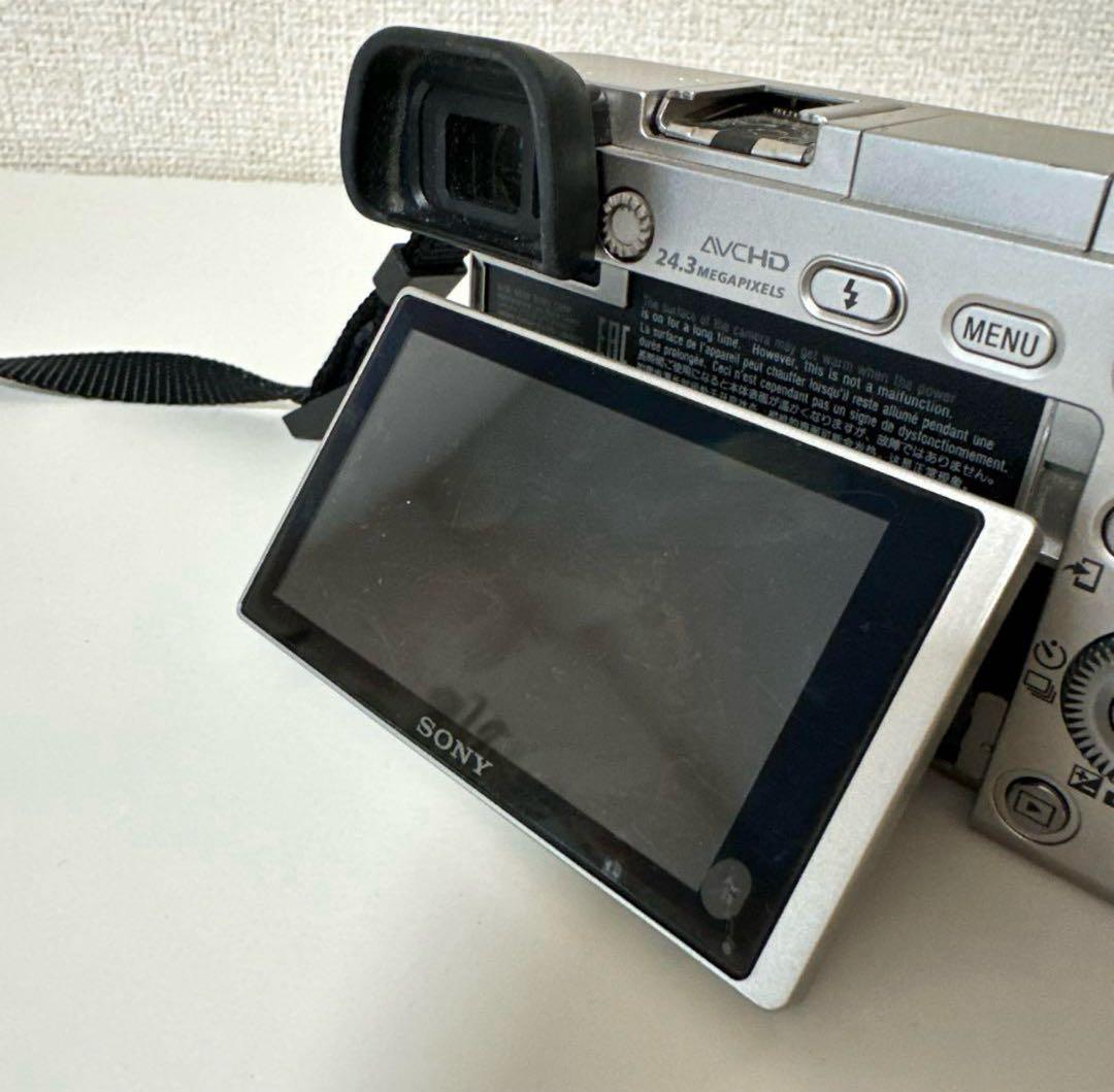 SONYミラーレス一眼 α6000 / 単焦点 E 35mm F1.8 OSS