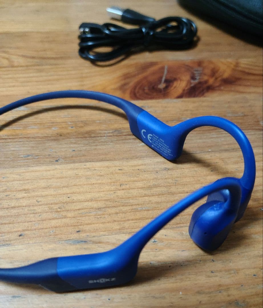 Shokz OpenRun s803 骨伝導イヤホン 充電ケーブル付き