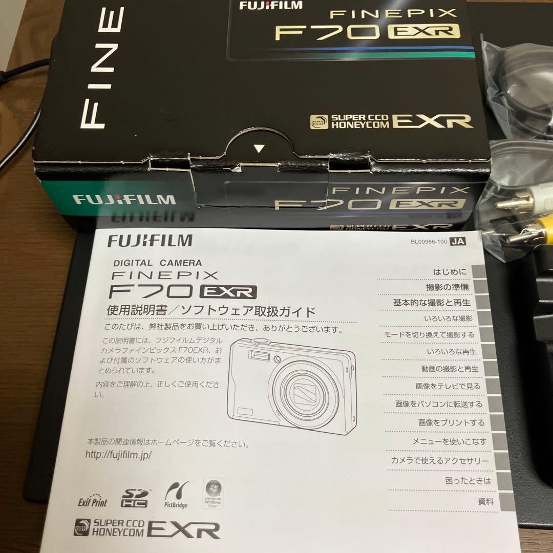 FUJIFILM FINEPIX F70 EXR ブラウン