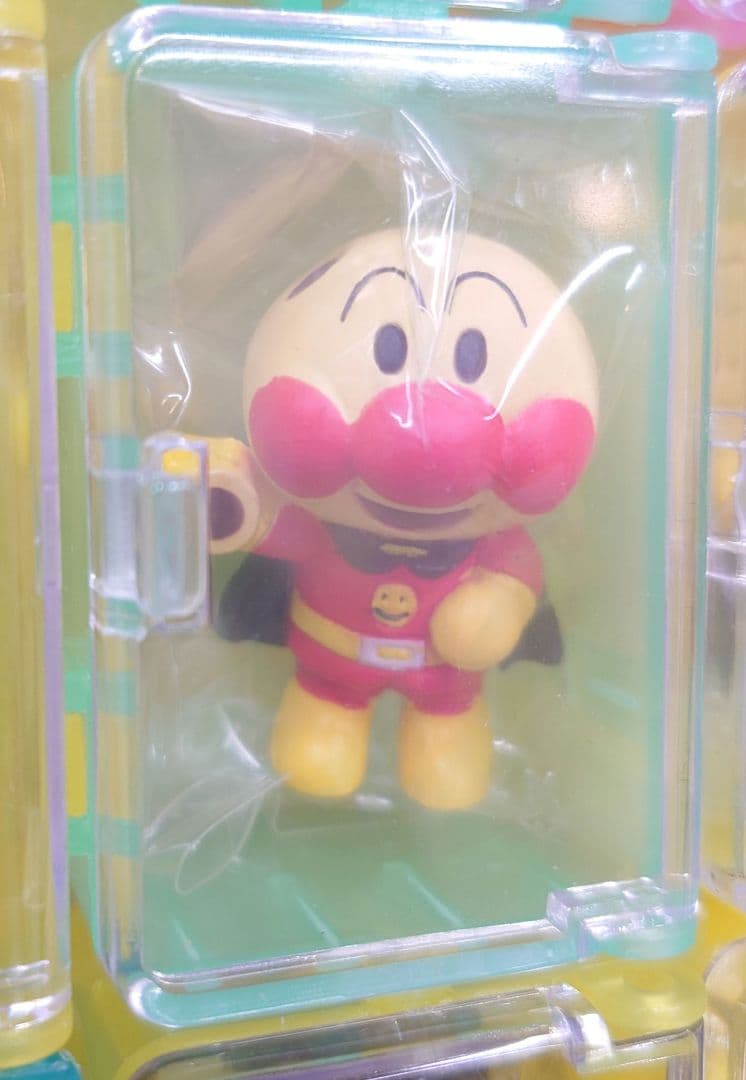 アンパンマンミュージアム　コレクション フィギュア　ケースがつながる