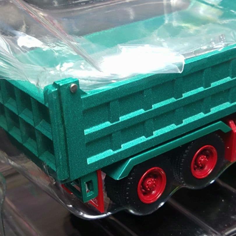 DBGT 1/64 日野 スーパードルフィン ダンプ トラック (グリーン)