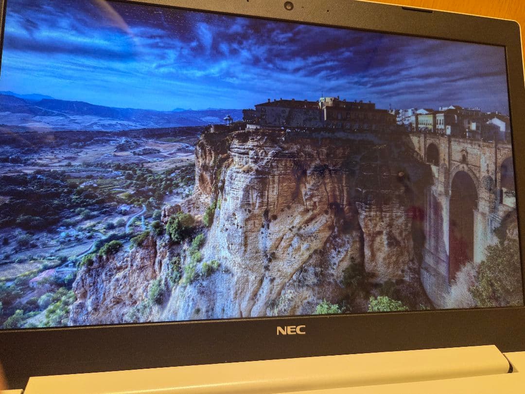 NEC LAVIE NS600/K　第8世代Corei7 予備バッテリー付き