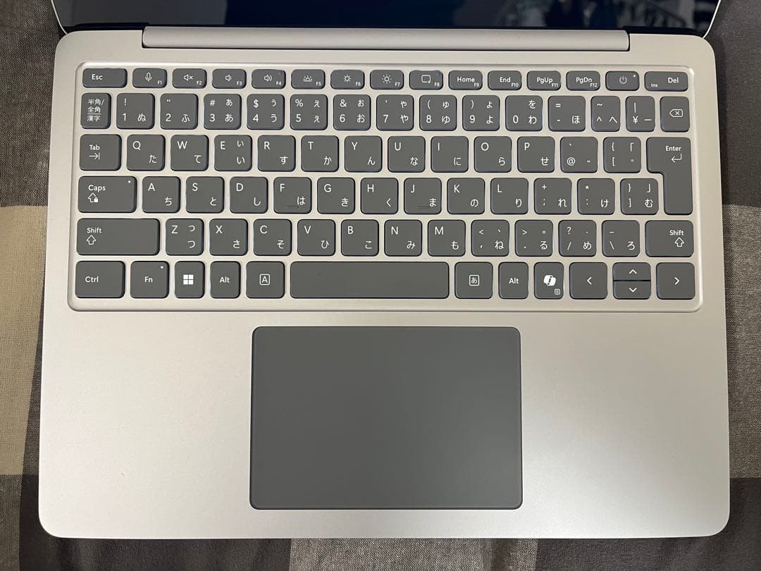 Microsoft Surface Laptop 13 本体