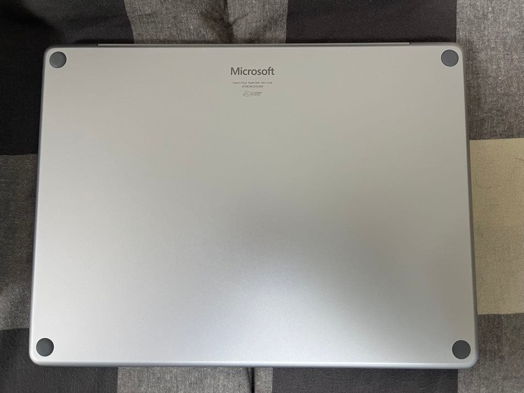 Microsoft Surface Laptop 13 本体